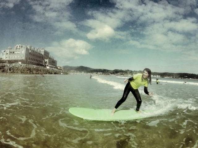  Escuela de surf en Hendaya 